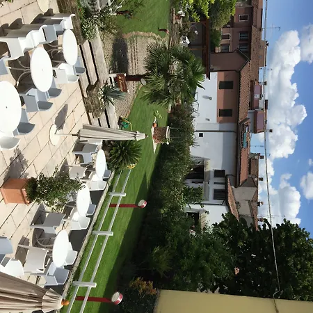 Hotel Al Cacciatore Tortellinando 3*