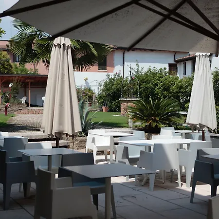 Hotel Al Cacciatore Tortellinando 3*